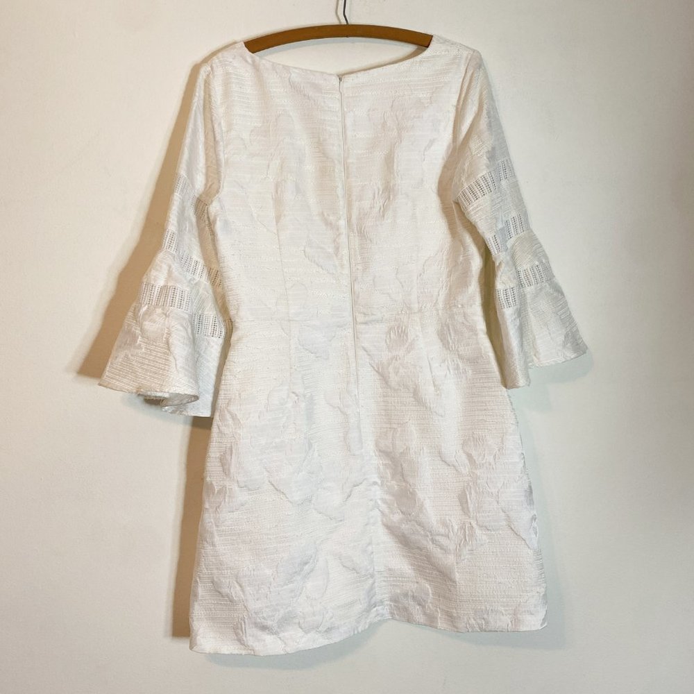 Belle Badgley Mischka Ivory Textured Bell Sleeve Dress Size 12 Floral Crochet - Picture 5 of 5